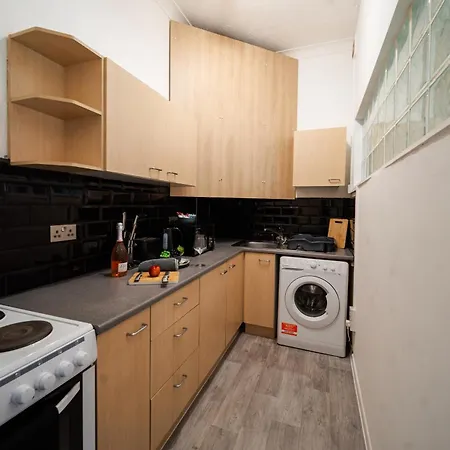 Open Mind Property - 2 Bedrooms & Free Parking Portsmouth Exterior photo