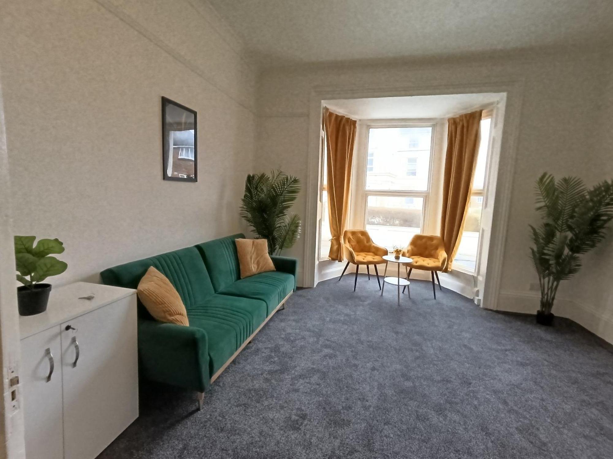 Open Mind - 2 Bedrooms & Free Parking * Portsmouth