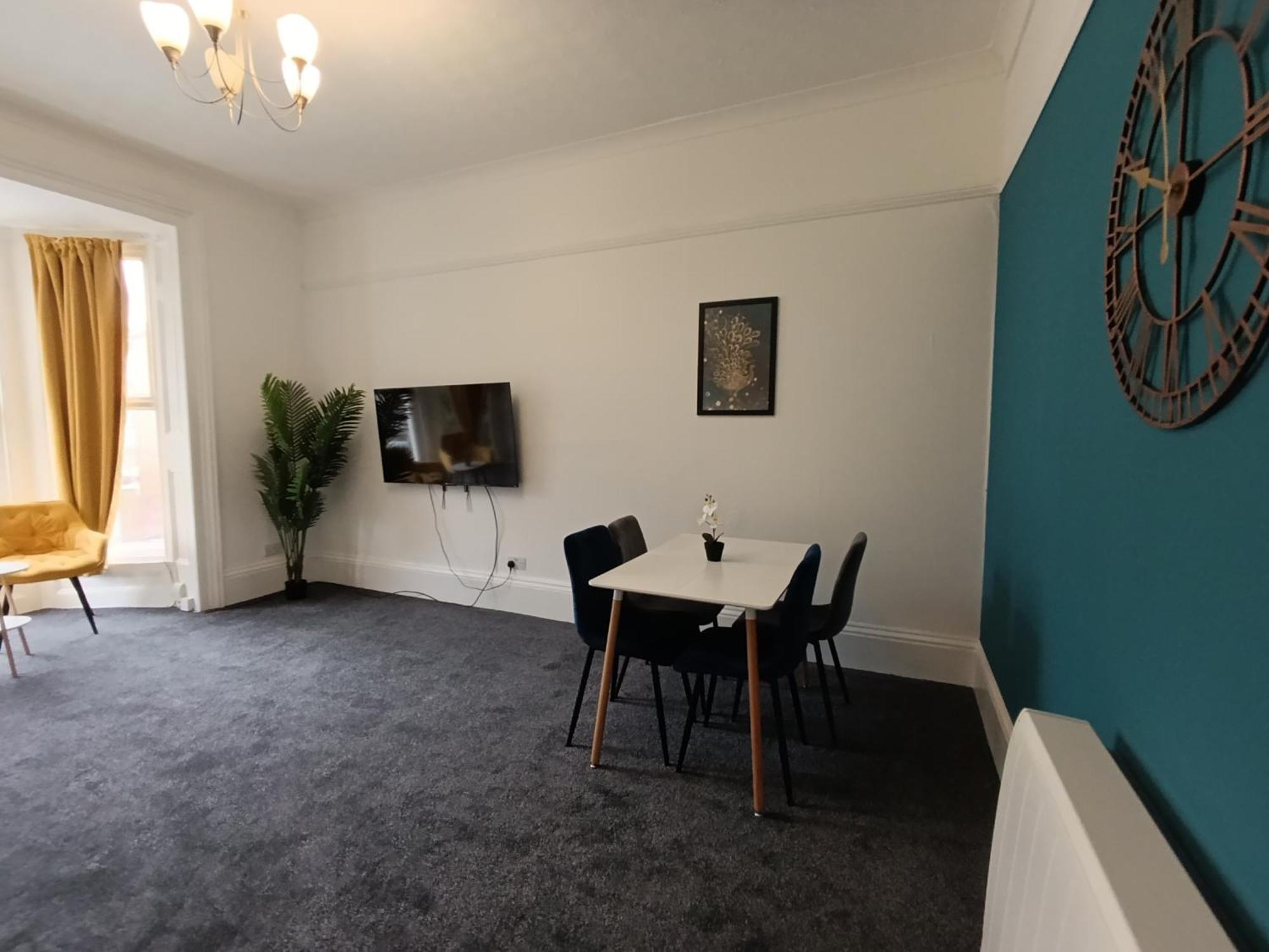Open Mind - 2 Bedrooms & Free Parking Portsmouth