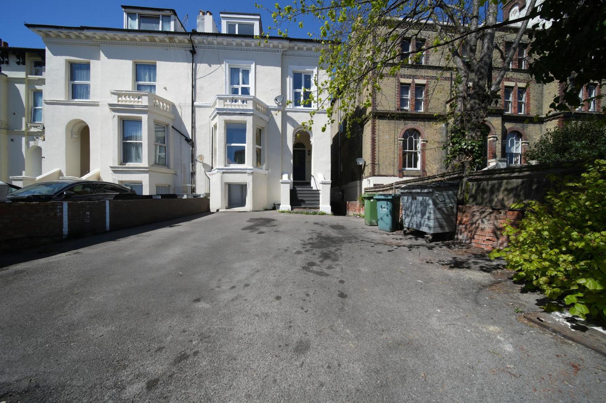 Apartment Open Mind - 2 Bedrooms & Free Parking