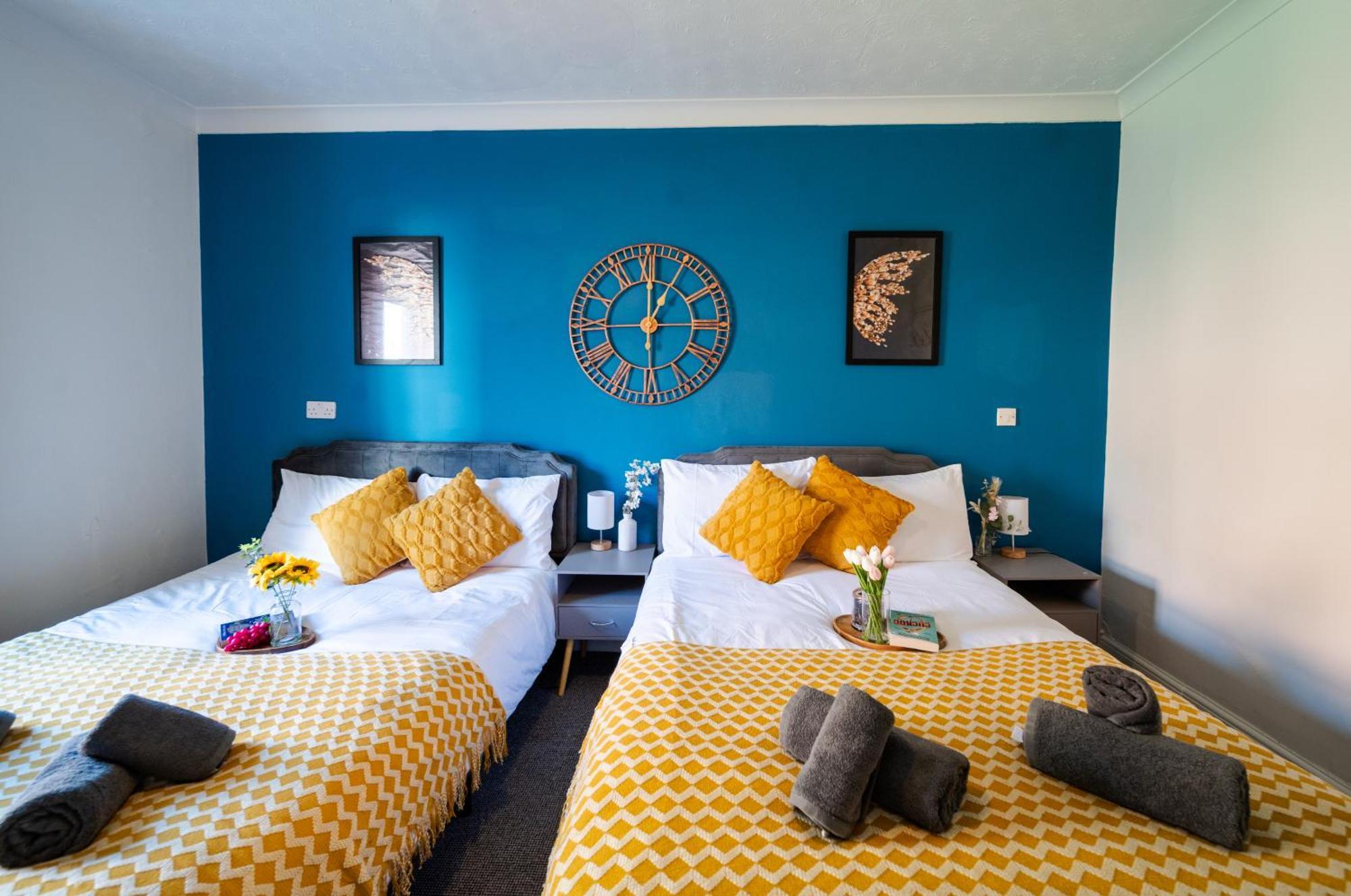 Open Mind - 2 Bedrooms & Free Parking Apartment *